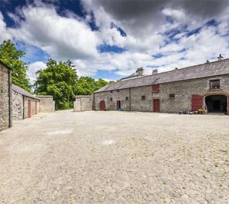 2 Bed Courtyard Apartment At Rockfield House Kells In Meath - Short Term Let Bagian luar foto
