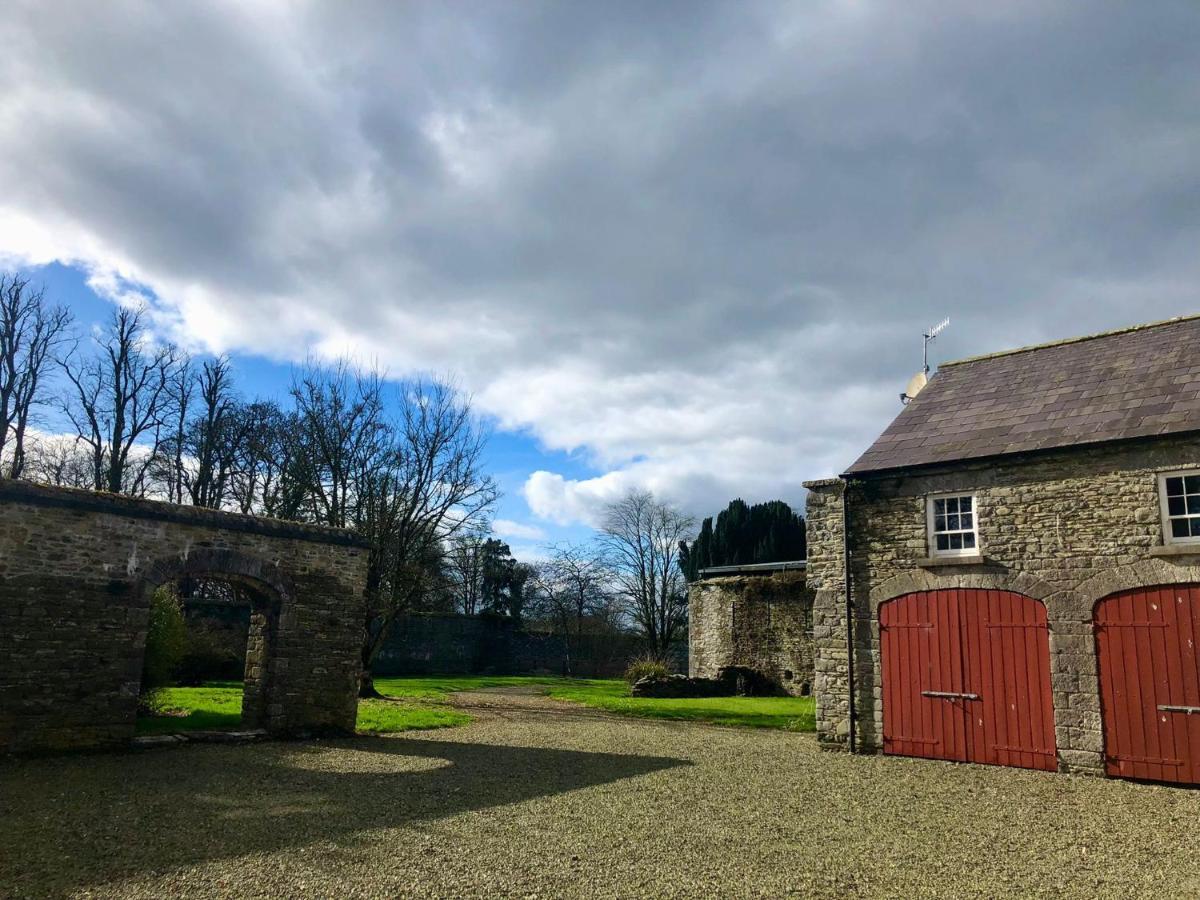 2 Bed Courtyard Apartment At Rockfield House Kells In Meath - Short Term Let Bagian luar foto